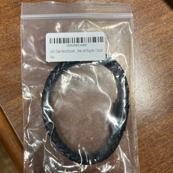 NWT Magnetic Lock Bracelet - Picture 6 of 7